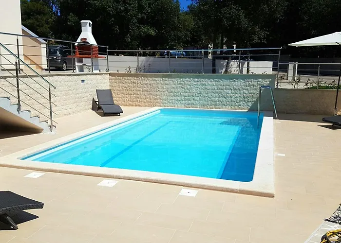 Dom wakacyjny Marisol Mit Pool